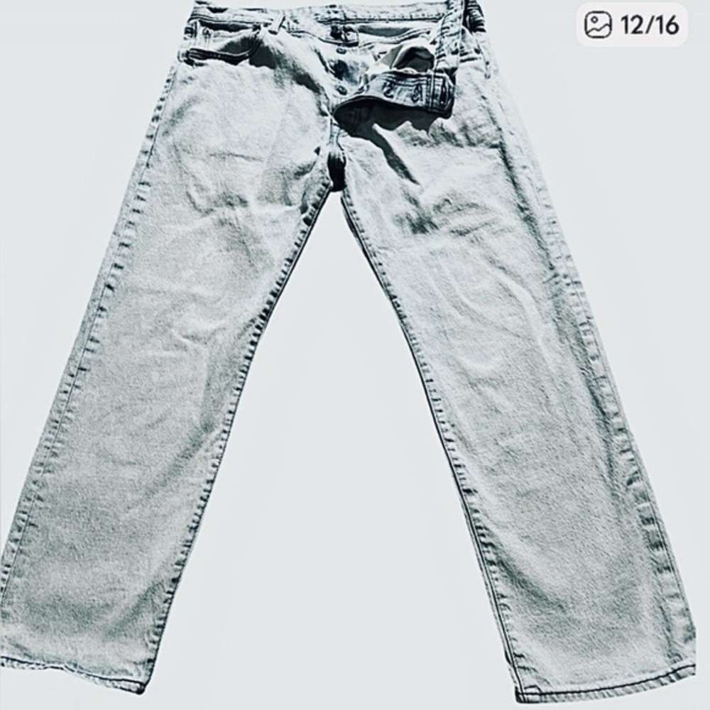 Vintage Authentic Levis Straight 501 ‘ 93  (Year1993 )Size36X30 Light wash